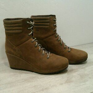 Merrell Tremblant Wedge Waterproof Lace up Boots Size 10.5